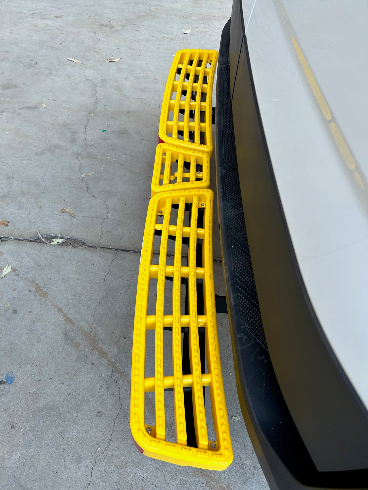 LDV Deliver 9 rear step