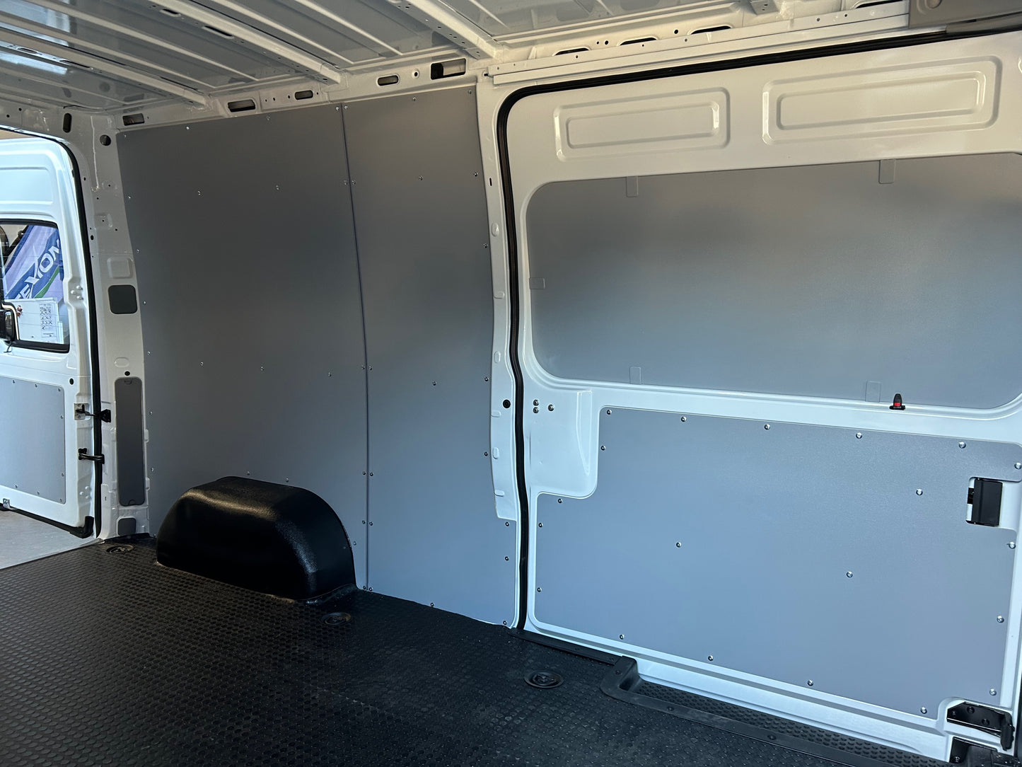 LDV V80 Wall Panel