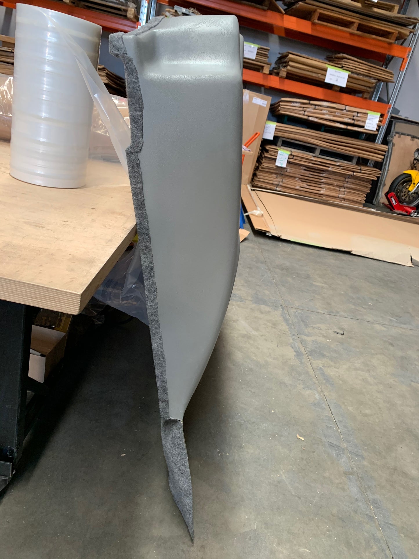 Renault trafic mitsubishi express bulkhead vapour barrier vapour lock barrier cargo barrier