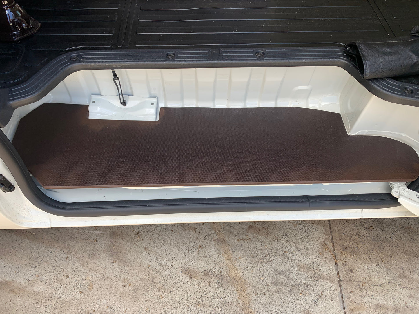 Hi Ace side step - NON slip