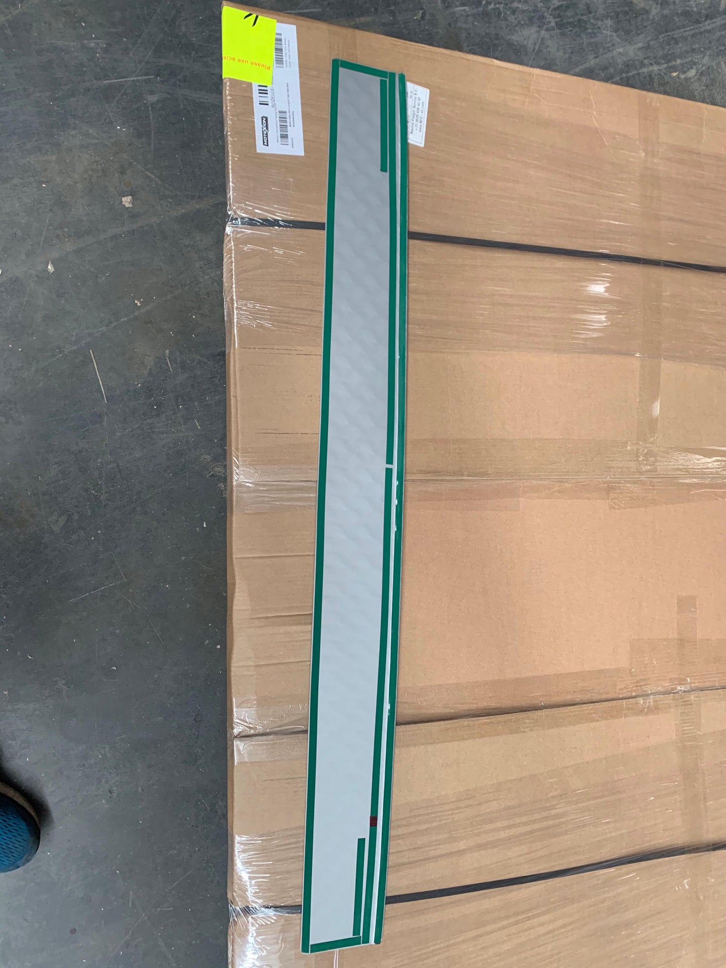 Renault Trafic and mitsubishi Scuff Plates for the rear bumper