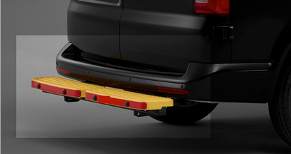 LDv Deliver 9 rear step