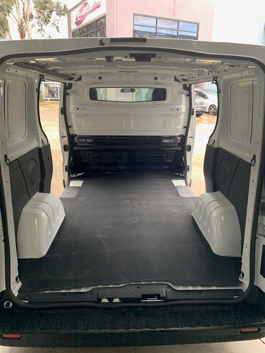 Renault trafic mitsubishi express rubber mat