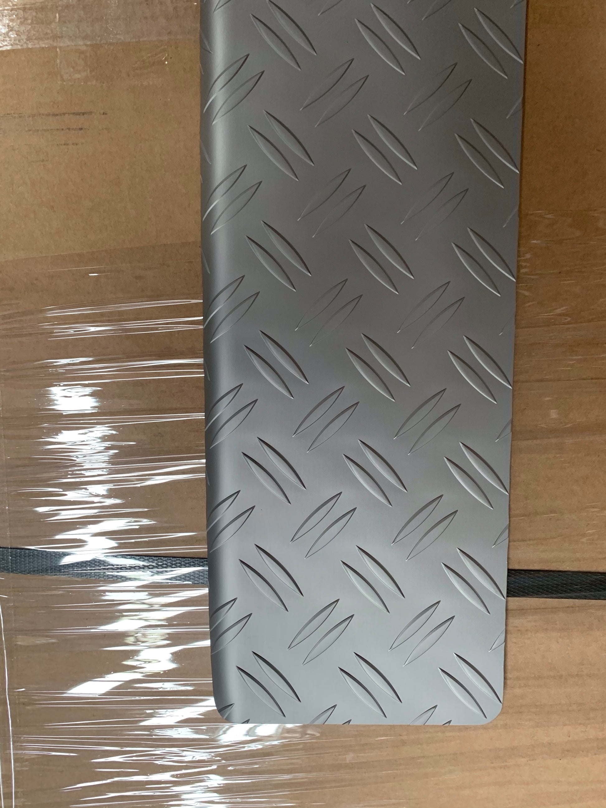 Renault Trafic and mitsubishi Scuff Plates for the rear bumper